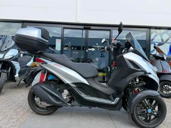 2023 Piaggio MP3 300 Sport - € 7.250 (1/1)
