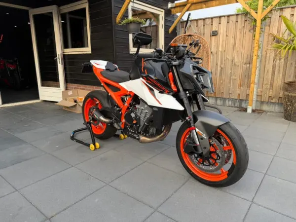 2026 KTM 990 Duke - €15,999 (1/1)