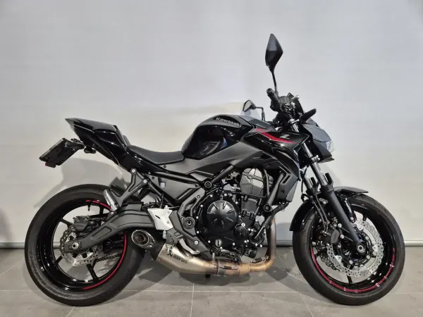 2025 Kawasaki Z650 - € 7.790 (1/1)