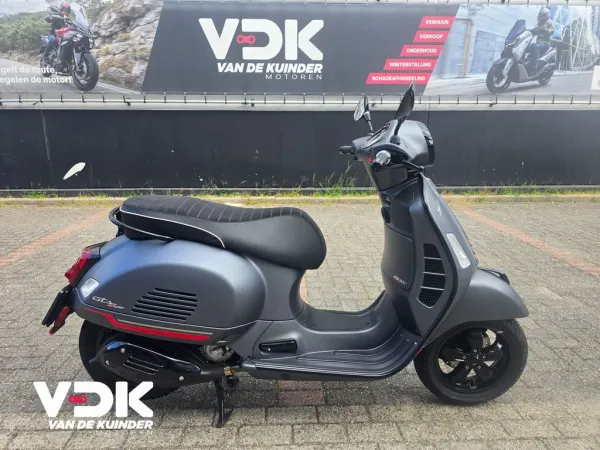 2021 Vespa GTS 300 - € 5.999 (1/1)