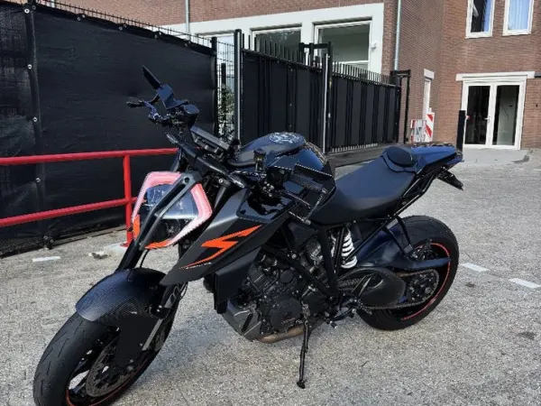 2018 KTM 1290 Super Duke R - €9,750 · Bidding (1/1)