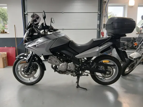 2011 Suzuki V-Strom DL 650 . 2011. Hele Nette Motor . Incl Extra s . - € 4.250 (1/1)