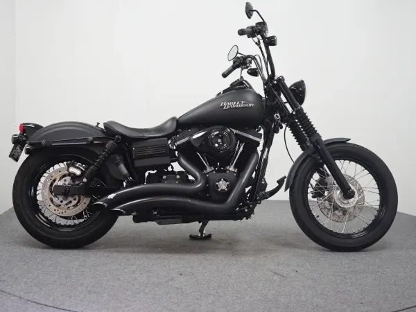 2010 Harley-Davidson Dyna Street Bob - € 11.999 (1/1)