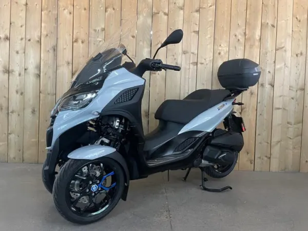 2025 Piaggio MP3 310 - € 7.349 (1/1)