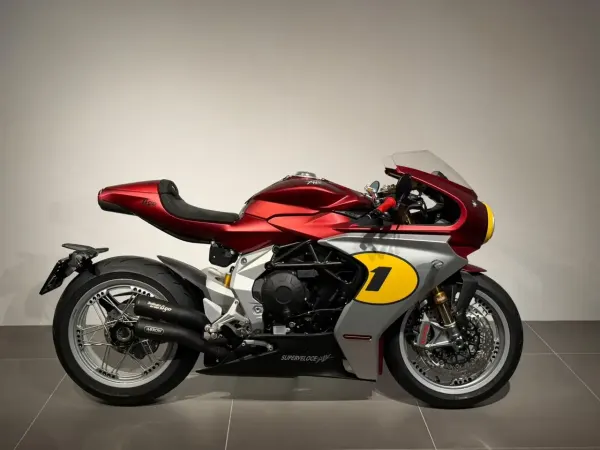 2023 MV Agusta Superveloce 800 - € 38.500 (1/1)