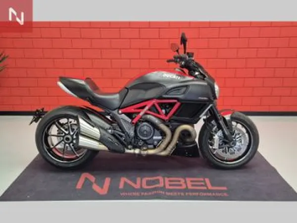 2014 Ducati Diavel Carbon - €9,950 (1/1)