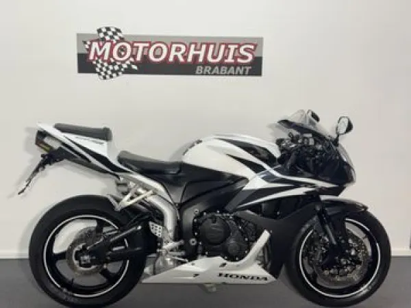 2007 Honda CBR 600 RR C-ABS - € 7.250 (1/1)