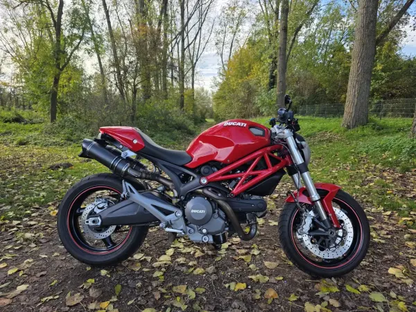 2010 Ducati Monster 696 - € 4.400 (1/1)