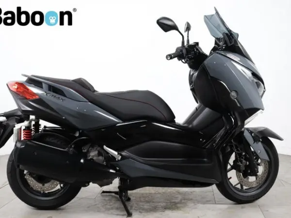 2021 Yamaha X-Max 300 Tech Max ABS (bj 2021) - €2,950 (1/1)