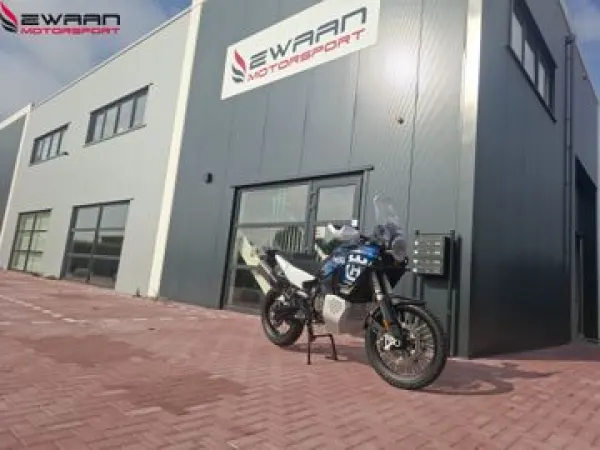 2023 Husqvarna Norden 901 Expedition - €13,490 (1/1)