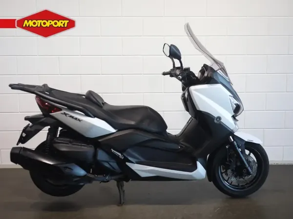 2014 Yamaha X-Max 400 - €2,990 (1/1)