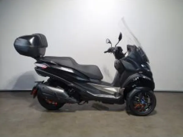 Bouwjaar onbekend Piaggio MP3 Exclusive 530 HPE - € 9.990 (1/1)