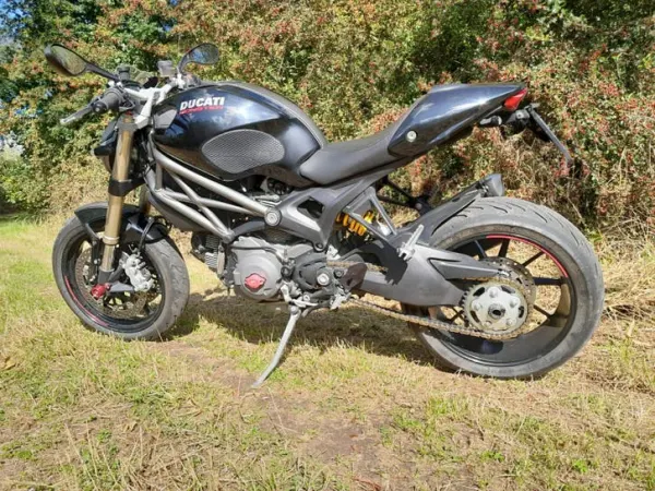 2013 Ducati Monster 1100 - €5,999 (1/1)