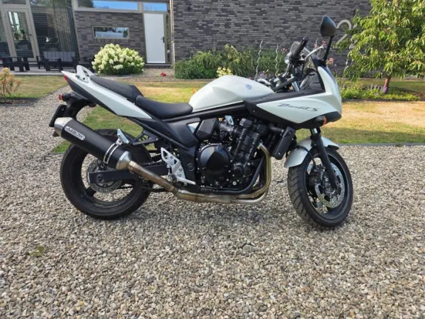 2014 Suzuki GSF 650 SA Bandit-2014-Lage Kilometerstand - € 3.500 · Bieden (1/1)