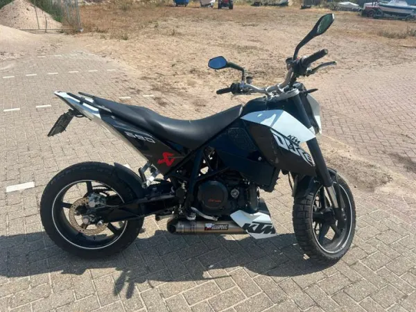 2008 KTM 690 Duke - €2,750 · Bidding (1/1)