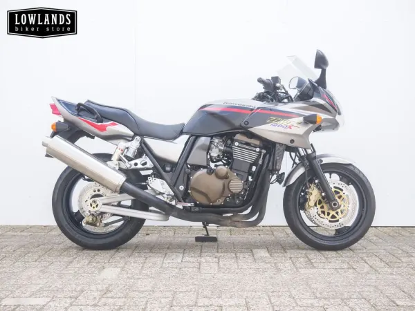 2004 Kawasaki ZRX 1200 S - € 3.995 (1/1)