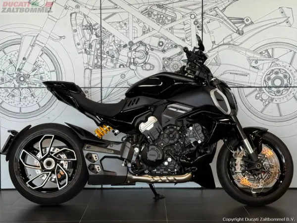 2023 Ducati Diavel V4 - € 25.950 (1/1)