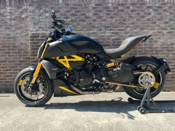 2022 Ducati Diavel 1260 S - € 20.985 (1/1)