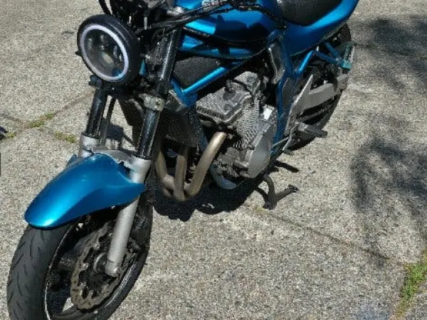 1998 Suzuki Bandit 600 - €1,500 · Bidding (1/1)