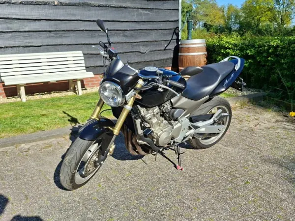 2006 Honda Hornet - € 2.399 · Bieden (1/1)