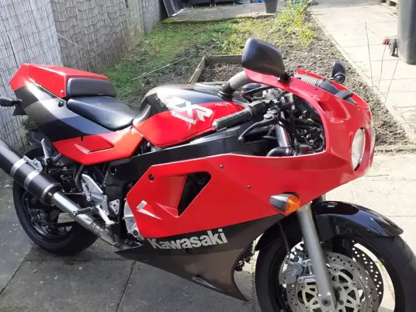 1990 Kawasaki ZXR 750 - € 4.250 (1/1)