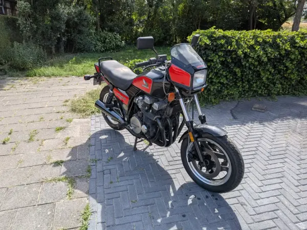 1985 Honda CB 750 - €1,999 (1/1)