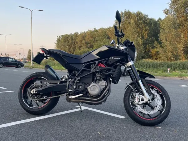 2012 Husqvarna Nuda 900 - €6,500 · Bidding (1/1)