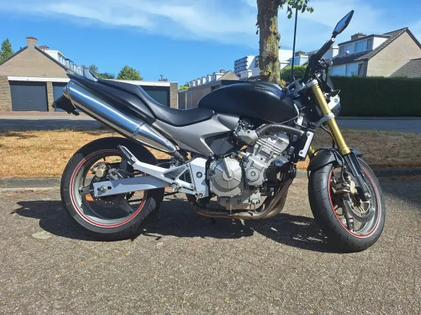 2006 Honda Hornet - € 4.000 (1/1)