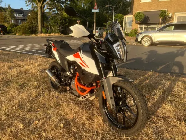 2021 KTM 390 Adventure - €4,650 · Bidding (1/1)