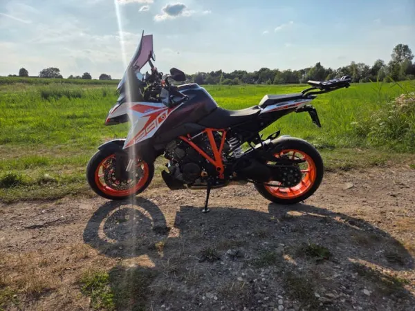 2021 KTM 1290 Superduke GT - € 13.750 (1/1)