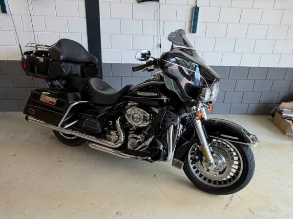 2012 Harley-Davidson Ultra Glide - € 8.950 (1/1)