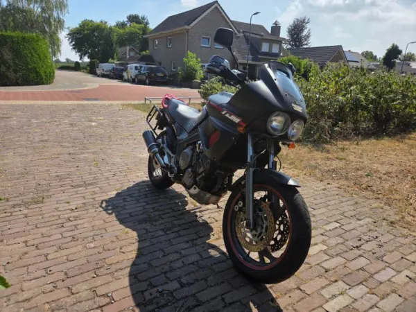 1991 Yamaha TDM 850 - Bieden (1/1)