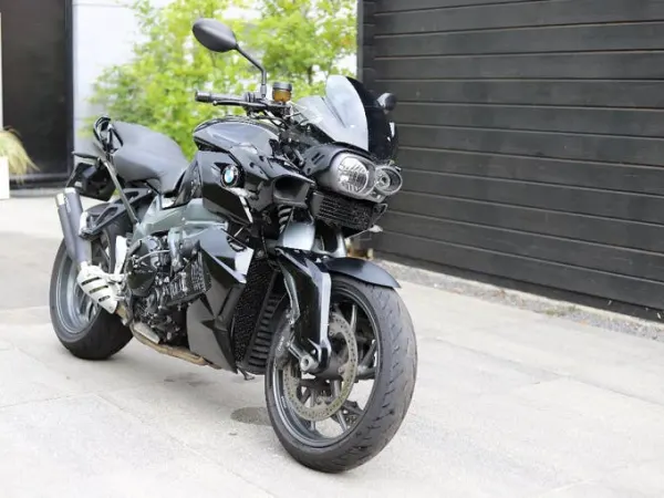 2010 BMW K 1300 R - € 8.950 · Bieden (1/1)