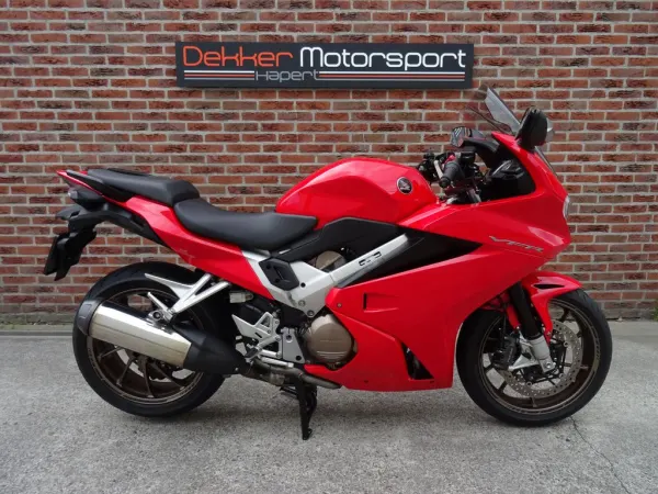 2015 Honda VFR 800 F Vtec ABS - € 7.100 (1/1)