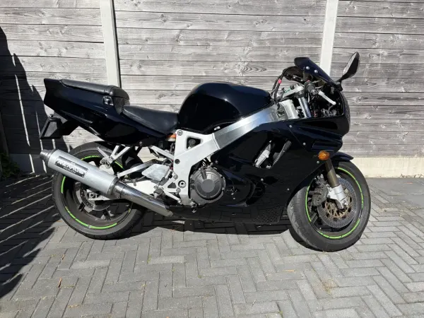 1993 Honda CBR 900 - €2,000 (1/1)