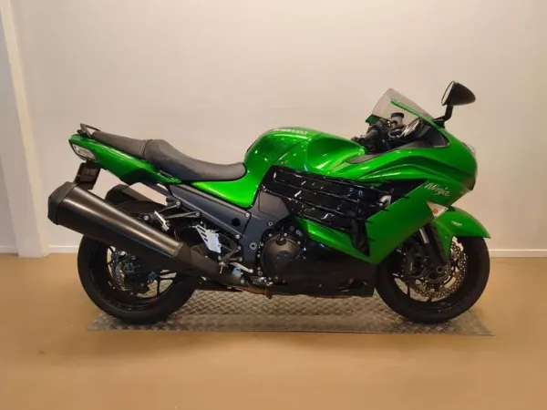2012 Kawasaki ZZR 1400 ABS (bj 2012) 19,500 km - € 9.999 (1/1)