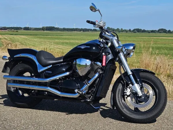 2010 Suzuki VZ 800 - € 4.900 · Bieden (1/1)
