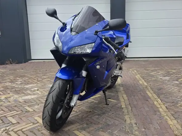 2004 Honda CBR 600 - €4,000 · Bidding (1/1)