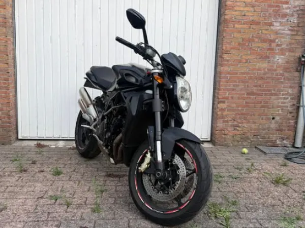 2011 MV Agusta Brutale 920 - €4,250 · Bidding (1/1)