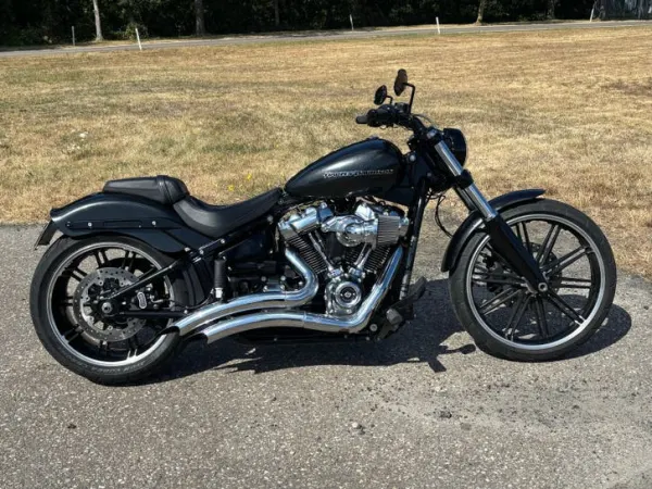 2018 Harley-Davidson Breakout - € 19.999 (1/1)