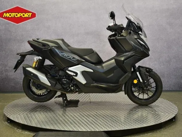 2025 Honda ADV 350 - € 7.499 · Bieden (1/1)