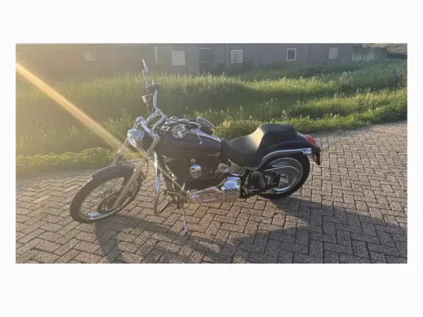 2002 Harley-Davidson Deuce - € 7.250 (1/1)