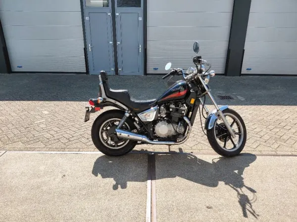 1985 Kawasaki LTD 454 - €899 · Bidding (1/1)