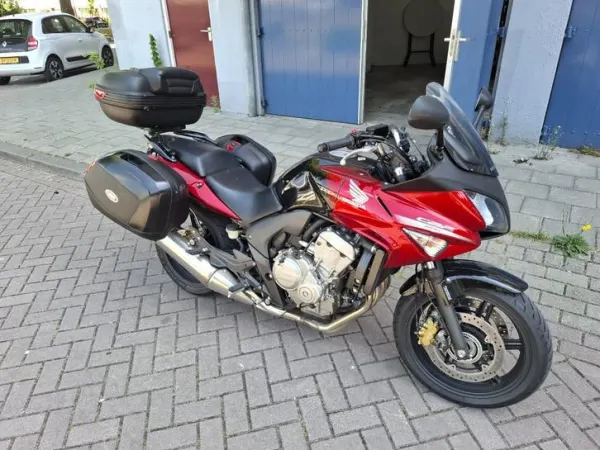 2011 Honda CBF 600 met ABS - €4,100 · Bidding (1/1)