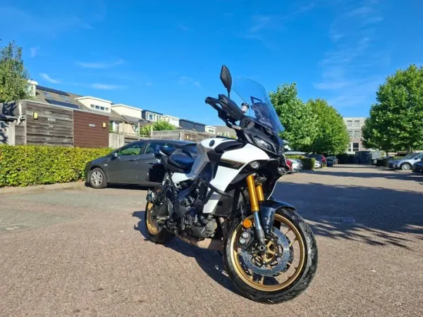 2024 Yamaha Tracer 9 GT (2025) | Pure White | 1e Eigenaar - € 12.100 · Bieden (1/1)
