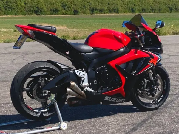 2006 Suzuki GSX-R 600 - €5,850 · Bidding (1/1)
