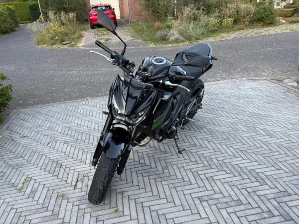 2016 Kawasaki Z 800 - €5,750 · Bidding (1/1)