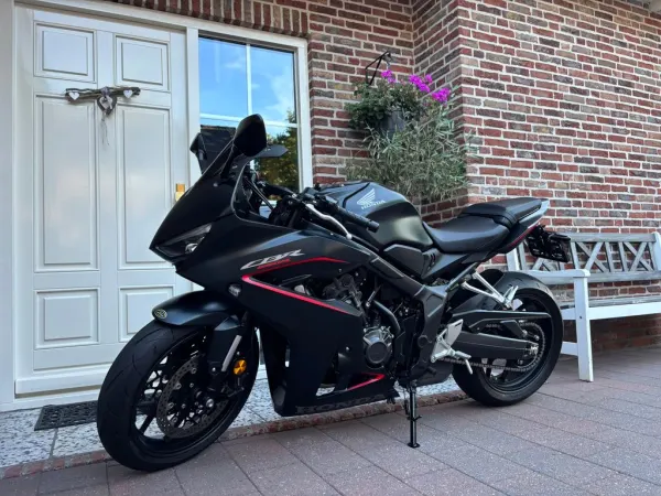 2024 Honda CBR 650 R - € 10.950 (1/1)