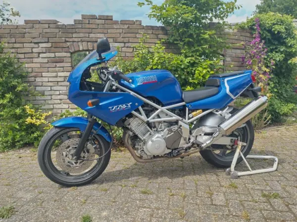 Bouwjaar onbekend Yamaha TRX 850 - € 2.550 · Bieden (1/1)
