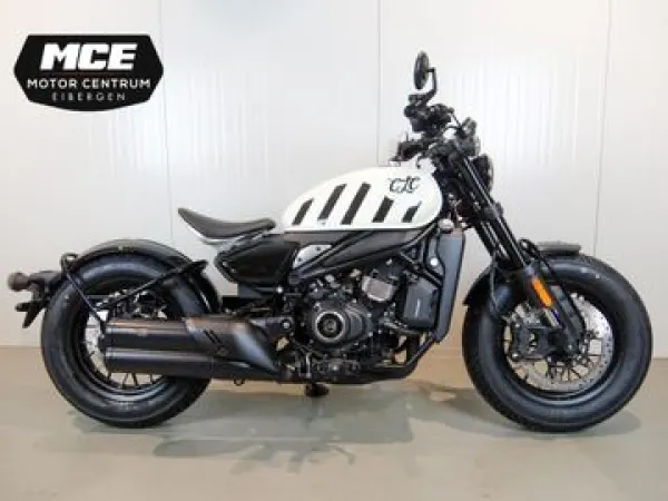 2026 Cfmoto 450 CLC Bobber - € 7.450 · Bieden (1/1)